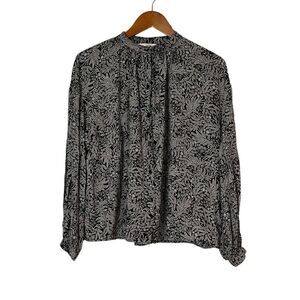 3 for $30! H&M floral printed button up blouse